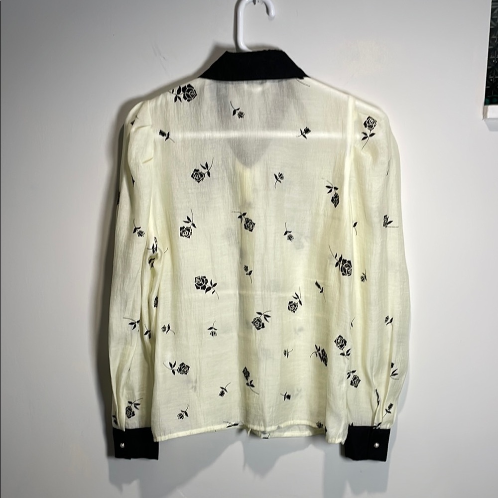 J.ING Bow Tie Blouse Cream Floral Pearl Button Romantic Office Top Small - Picture 8 of 14